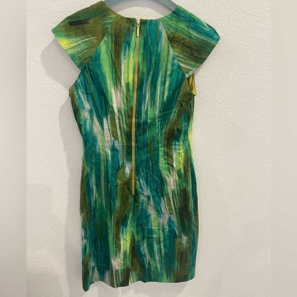 TAHARI Green shade Dress‎ size 2 - Picture 3 of 5